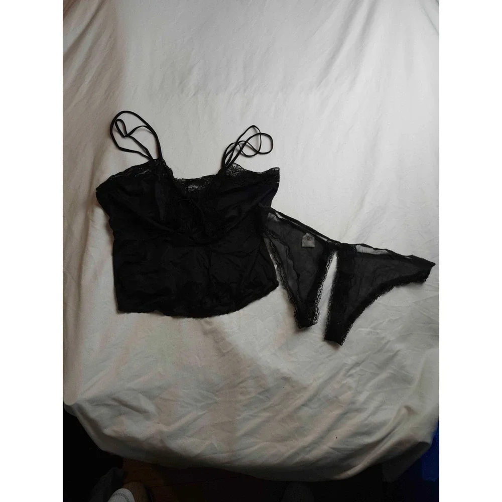 Fredericks Of Hollywood Lingerie Set Womens One Size Black Crotchless Lace Thong